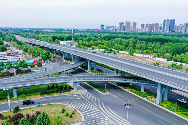 臨汾市濱河西路-景觀(guān)大道立交橋項目路面姐橋面鋪裝工程